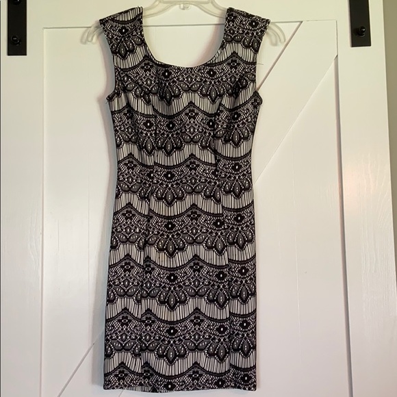 Dress - Picture 1 of 2